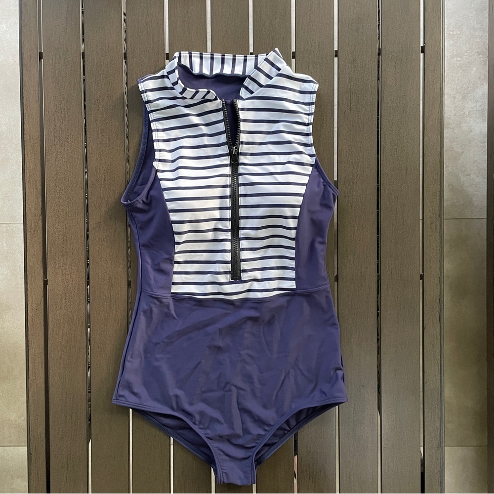 CUPSHE RASH GUARD SLEEVELESS ZIP BOYLEG SURF SNORKEL SWIMSUIT!! - Picture 1 of 15